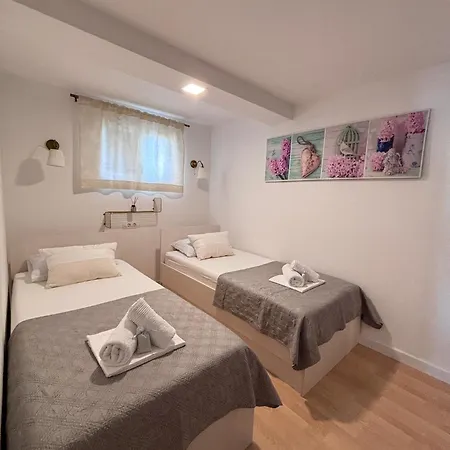 Апартаменты Branka *** Сплит